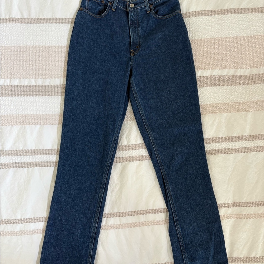 Abercrombie The 90’s Straight Ultra High Rise Jean